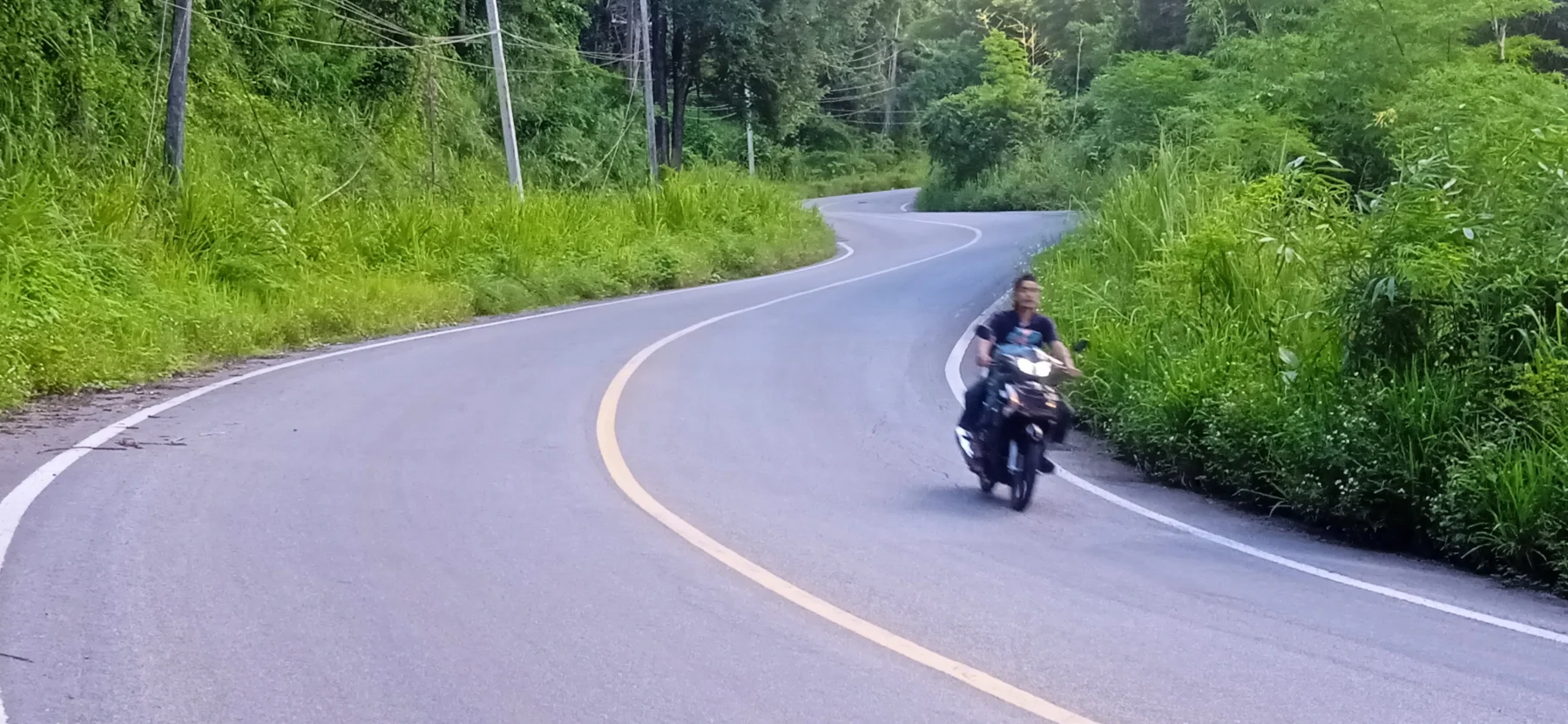 a short 5 km climb leads to another mountain